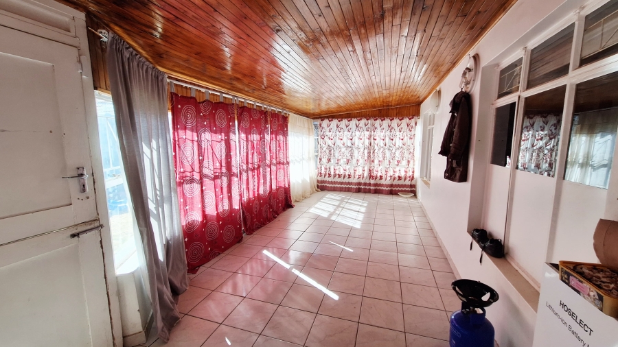 To Let 6 Bedroom Property for Rent in Bedelia Free State